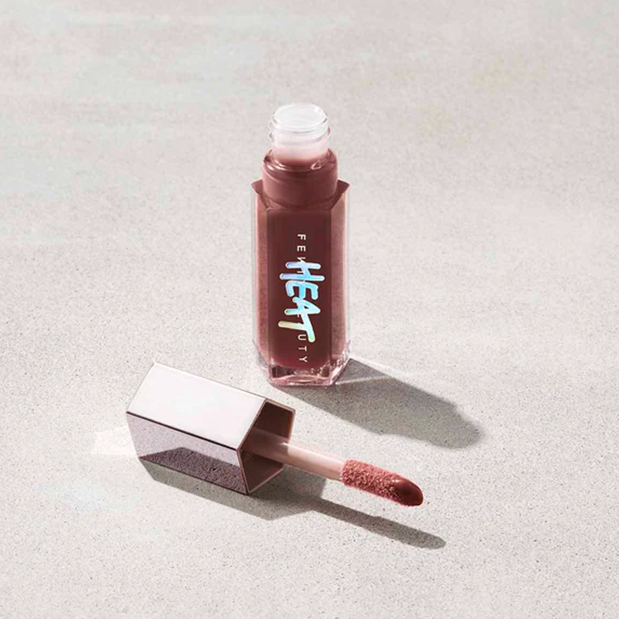 Fenty Beauty Gloss Bomb Heat Universal Lip Luminizer + Plumper 04 Hot Chocolit 9ml